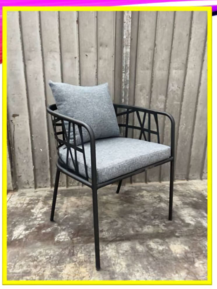 صندلی ناهارخوری پشت لیزری