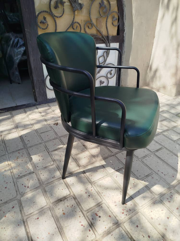 صندلی کافی شاپ کامپیران رسا پلانتر