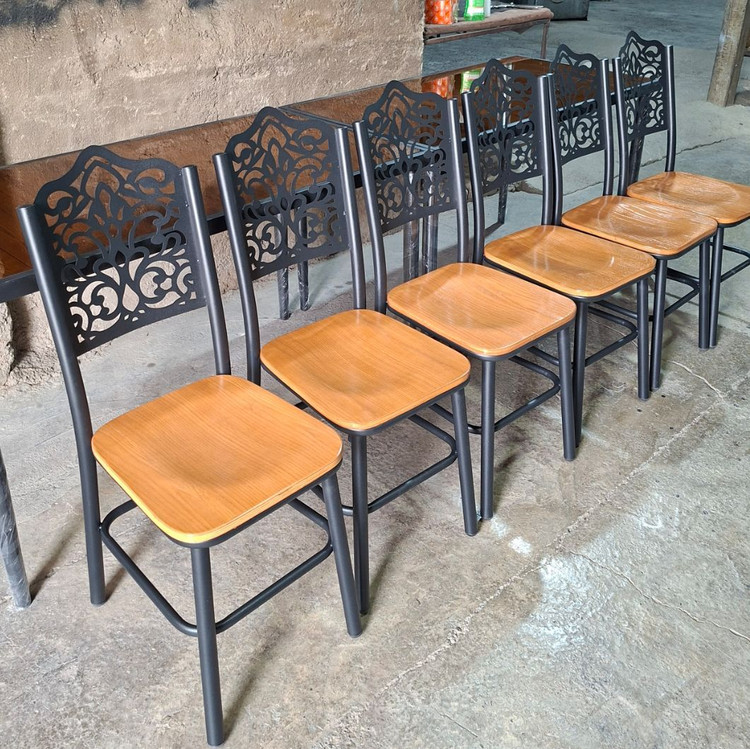 صندلی کافی شاپ کامپیران رسا