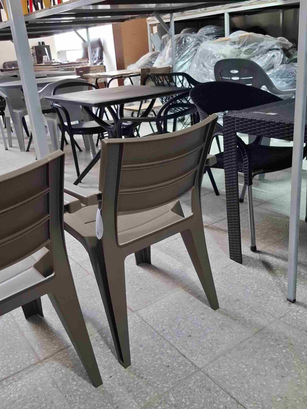 صندلی پلاستیکی کامپیران کد 0۵۰