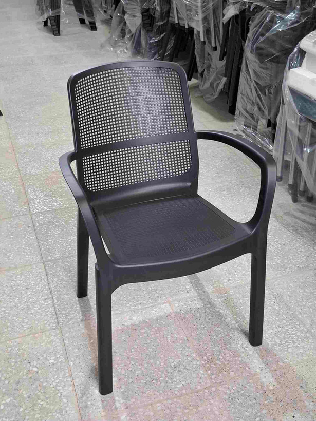 صندلی پلاستیکی کامپیران کد 0۶۰
