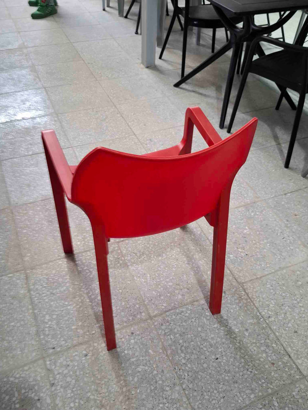 صندلی پلاستیکی کامپیران کد 0۷۰
