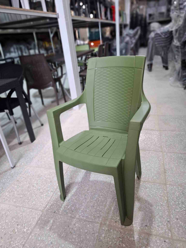 صندلی پلاستیکی کامپیران کد 0۸۰