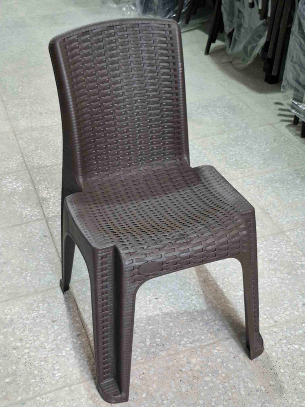 صندلی پلاستیکی کامپیران کد ۱۷۰