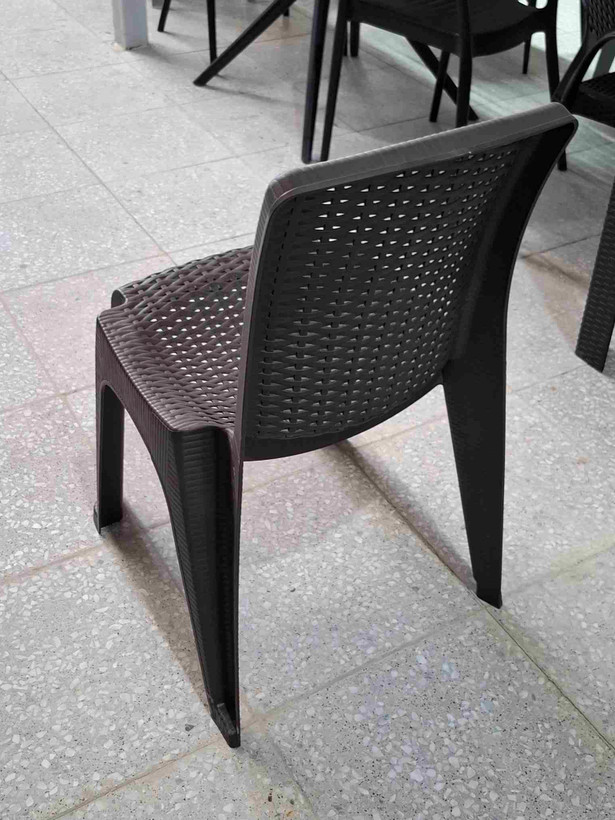 صندلی پلاستیکی کامپیران کد ۱۷۰